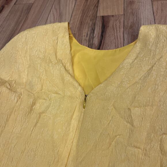 Carolina Herrera Neiman Marcus Yellow 100% Silk Dress Sz 6 Ruffle Hem & Back - Picture 9 of 9